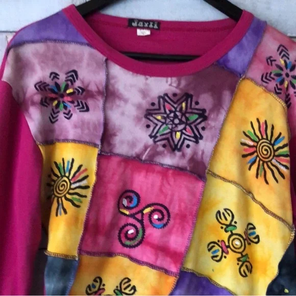 Assymetrical folk art long sleeve tee - Picture 5 of 8